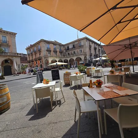 بيت ضيافة Mazzini Square 4*