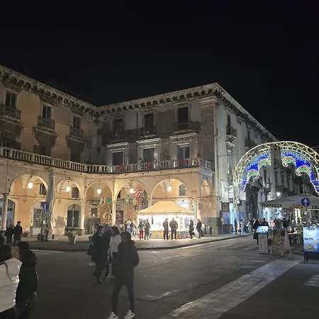 Mazzini Square Pensjonat Katania