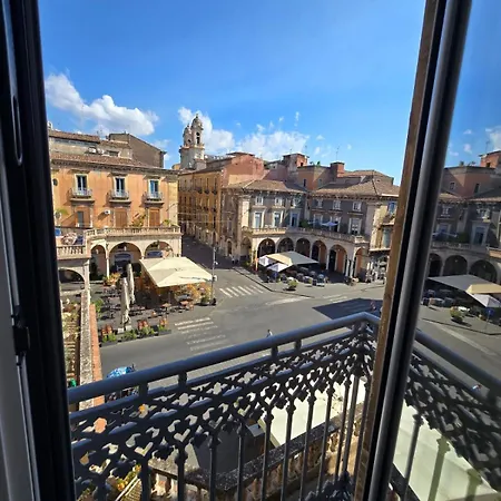 Pensjonat Mazzini Square *