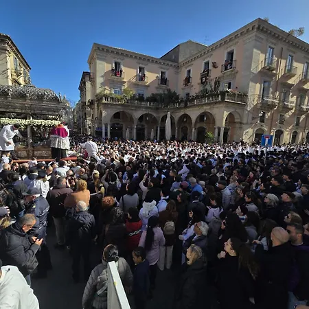 Mazzini Square Pensjonat *